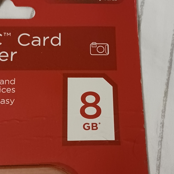 NWT!! SanDisk Memory Card 8GB - Picture 5 of 9